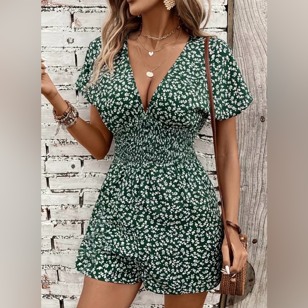 Women’s Floral Romper Deep V-Neck Mid-Waist Flared Green Floral Lightweight - Picture 4 of 6